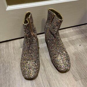 Glitter boots size 5.5, used in good conditions